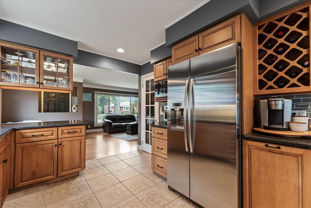 16943 Elizabeth Street, Beverly Hills, MI 48025