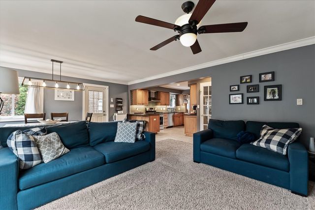 16943 Elizabeth Street, Beverly Hills, MI 48025
