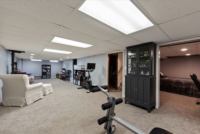 16943 Elizabeth Street, Beverly Hills, MI 48025