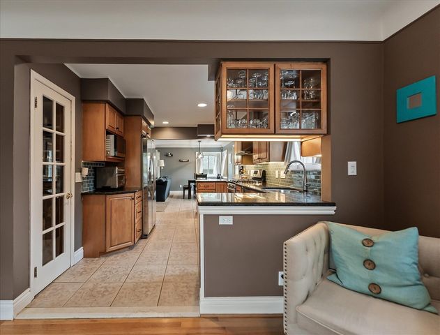 16943 Elizabeth Street, Beverly Hills, MI 48025