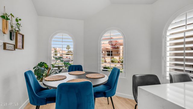 1045 E SUNBURST Lane, Tempe, AZ 85284