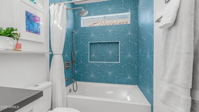 1045 E SUNBURST Lane, Tempe, AZ 85284