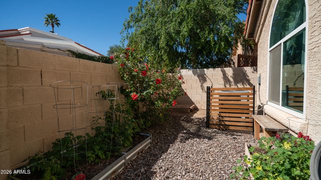 1045 E SUNBURST Lane, Tempe, AZ 85284