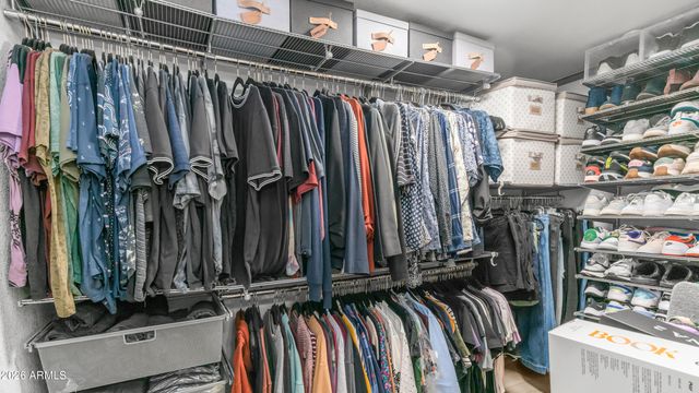 1045 E SUNBURST Lane, Tempe, AZ 85284