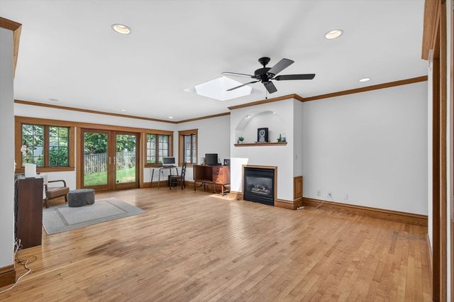47 Millett Rd, Swampscott, MA 01907