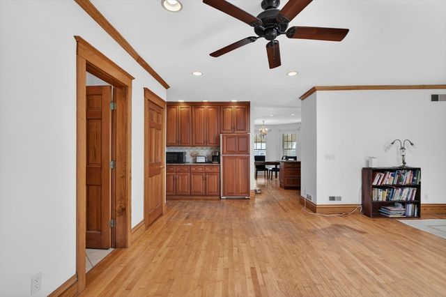 47 Millett Rd, Swampscott, MA 01907