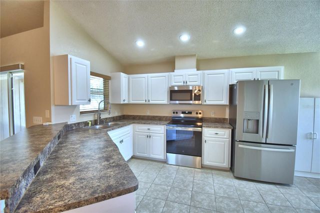 3425 STONEWAY DRIVE, Lakeland, FL 33812
