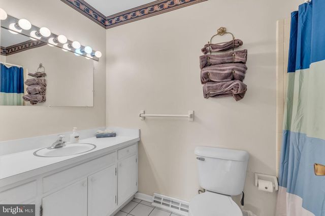 5242 DEERFIELD AVE, Mechanicsburg, PA 17050