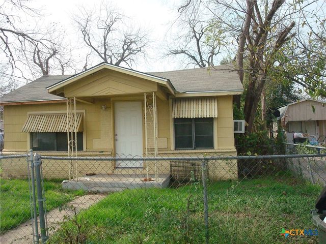 802 Campbell Street, Seguin, TX 78155