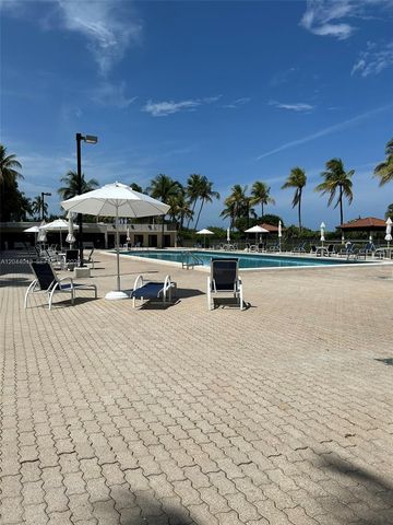 2625 Collins Avenue 1805, Miami Beach, FL 33140