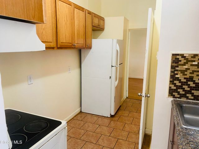 362 Clinton Avenue, Albany, NY 12206