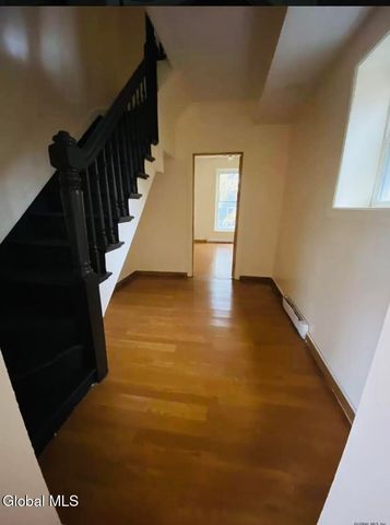 362 Clinton Avenue, Albany, NY 12206