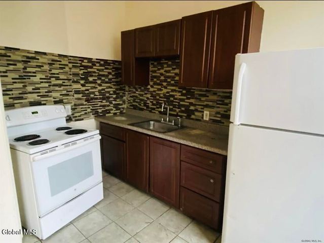 362 Clinton Avenue, Albany, NY 12206