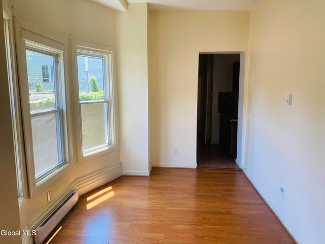 362 Clinton Avenue, Albany, NY 12206