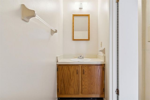 2300 SW 43RD STREET L2, Gainesville, FL 32607