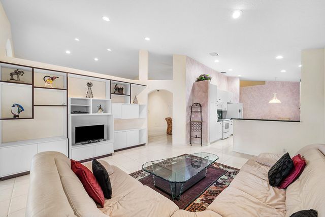 23297 Torre Circle, Boca Raton, FL 33433