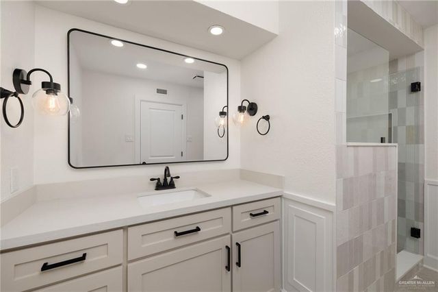 808 W Hackberry Avenue, Mcallen, TX 78501