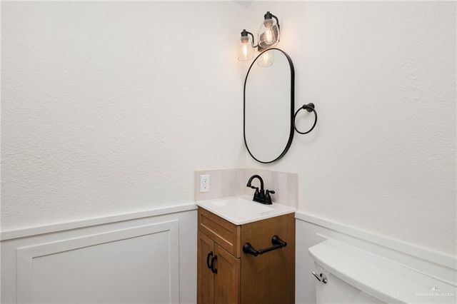 808 W Hackberry Avenue, Mcallen, TX 78501