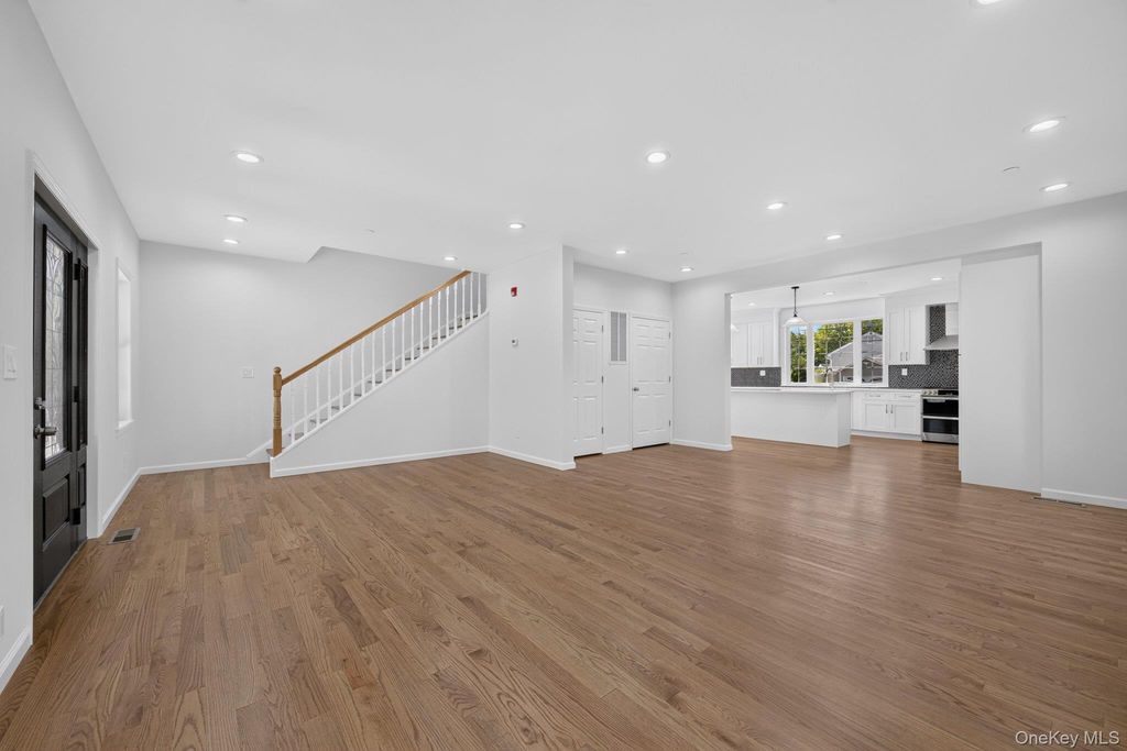 10 Beaver Landing, Harrison, NY 10528 — photo 5