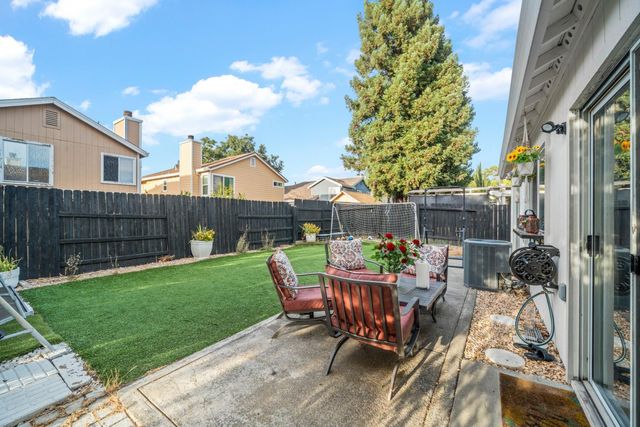 3731 Willow Bend Pl, Antelope, CA 95843