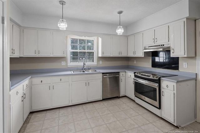 630 Bedford Road, Fayetteville, NC 28303