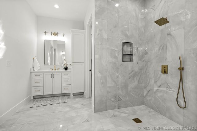 7927 E 26th Place, Tulsa, OK 74129