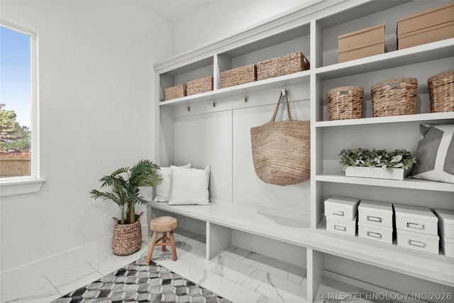 7927 E 26th Place, Tulsa, OK 74129