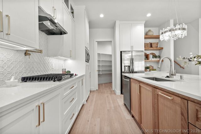 7927 E 26th Place, Tulsa, OK 74129