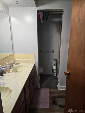 4549 Sylvan Oak Drive, Dayton, OH 45426