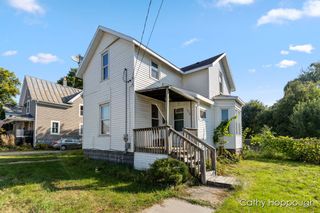 526 N Jackson Street, Ionia, MI 48846