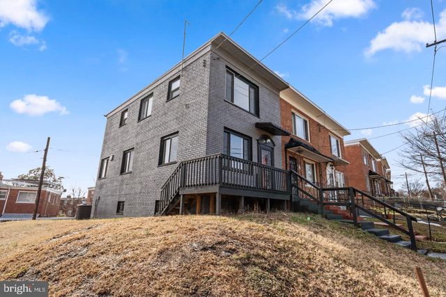 1261 GALLATIN ST NE, Washington, DC 20017