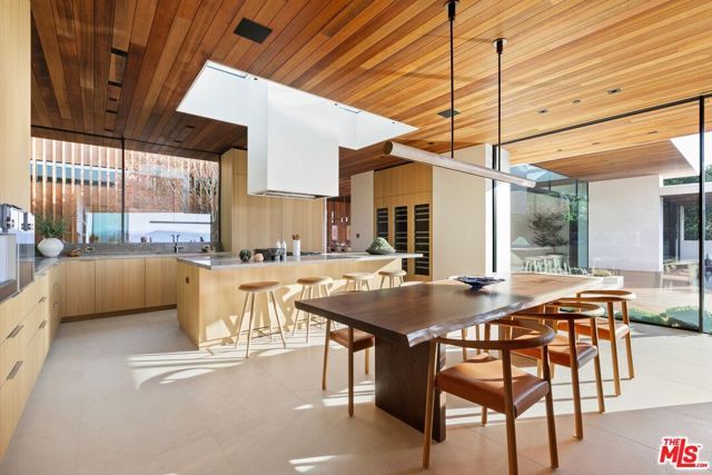 1675 Carla, Beverly Hills, CA 90210