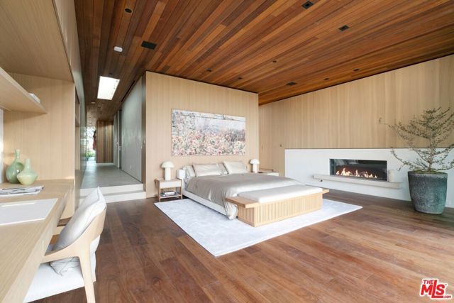 1675 Carla, Beverly Hills, CA 90210