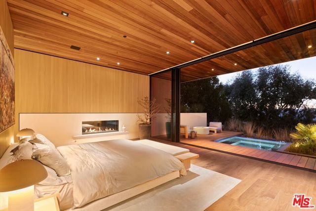 1675 Carla, Beverly Hills, CA 90210