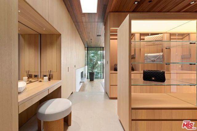 1675 Carla, Beverly Hills, CA 90210