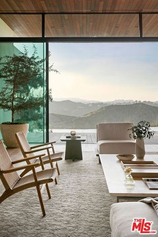 1675 Carla, Beverly Hills, CA 90210