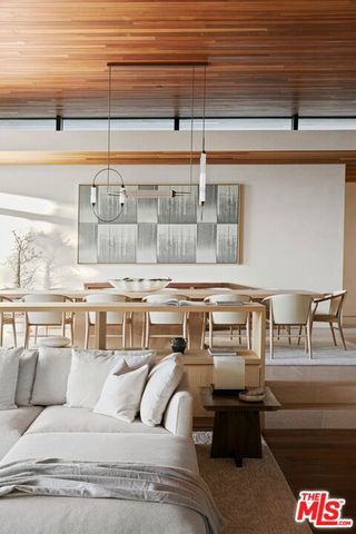 1675 Carla, Beverly Hills, CA 90210