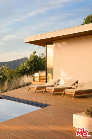 1675 Carla, Beverly Hills, CA 90210