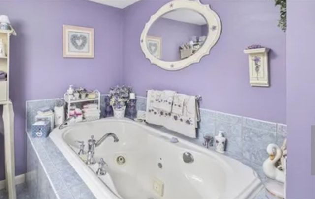 560 Allen Ave, North Attleboro, MA 02760
