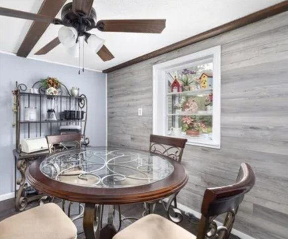 560 Allen Ave, North Attleboro, MA 02760