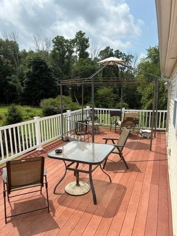 560 Allen Ave, North Attleboro, MA 02760
