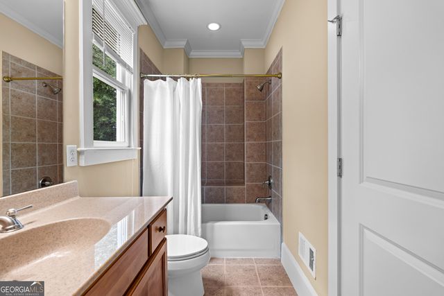 120 Crystal Court, Tyrone, GA 30290