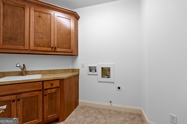 120 Crystal Court, Tyrone, GA 30290