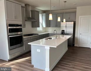1869 MAGNOLIA FRUIT DR, Dumfries, VA 22026