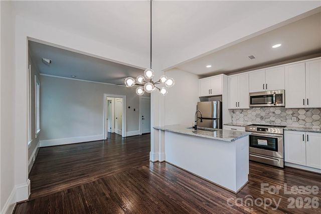 616 Oakland Avenue D, Charlotte, NC 28204