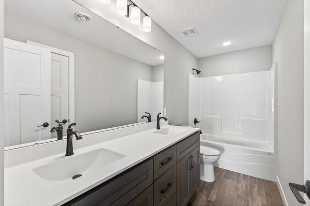 31720 Madison Road, Lindstrom, MN 55045