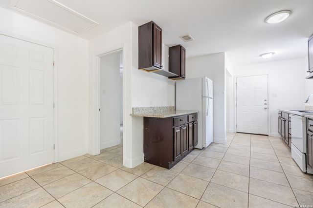 601 Coleman St Unit 2, San Antonio, TX 78208
