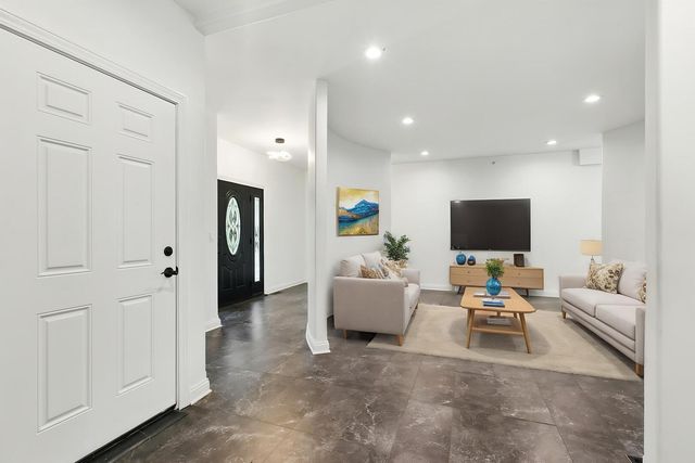 3026 Jackson Drive, Arlington Heights, IL 60004