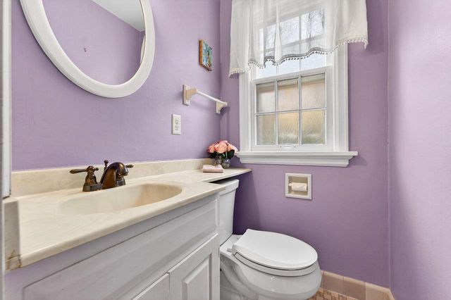211 N 88th STREET, Wauwatosa, WI 53226