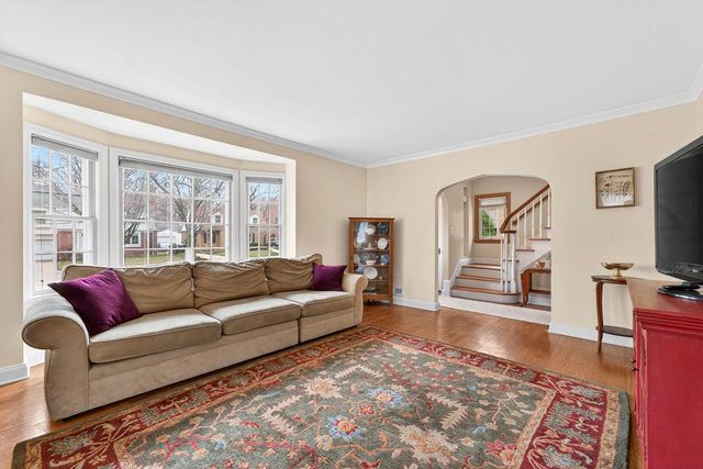 211 N 88th STREET, Wauwatosa, WI 53226